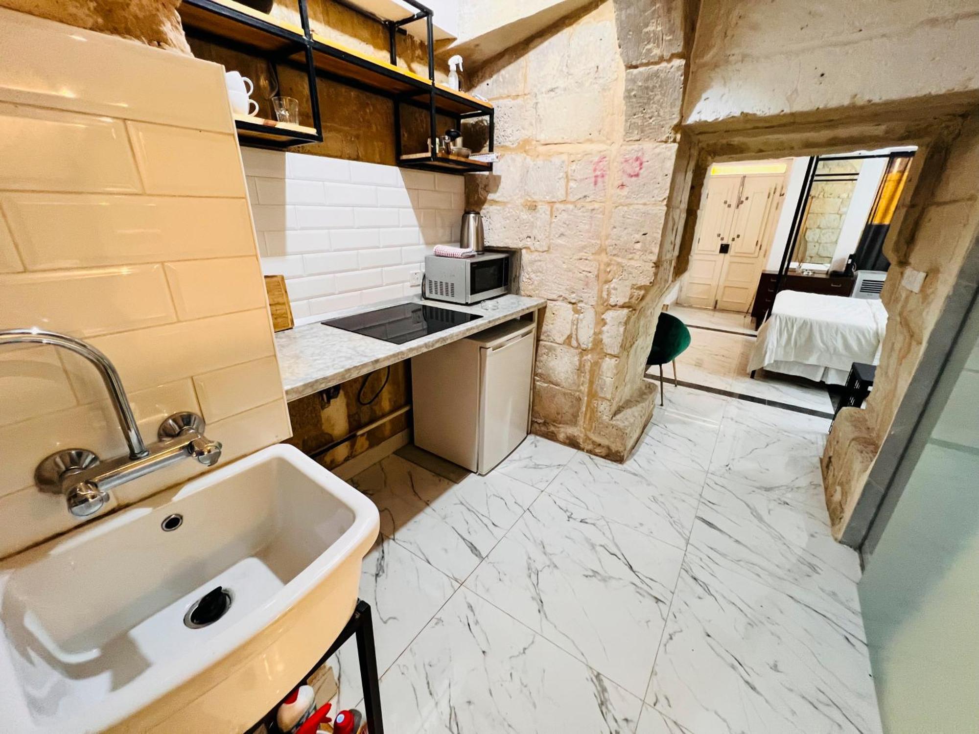Charming Townhouse Prime Area Valletta Leilighet Eksteriør bilde
