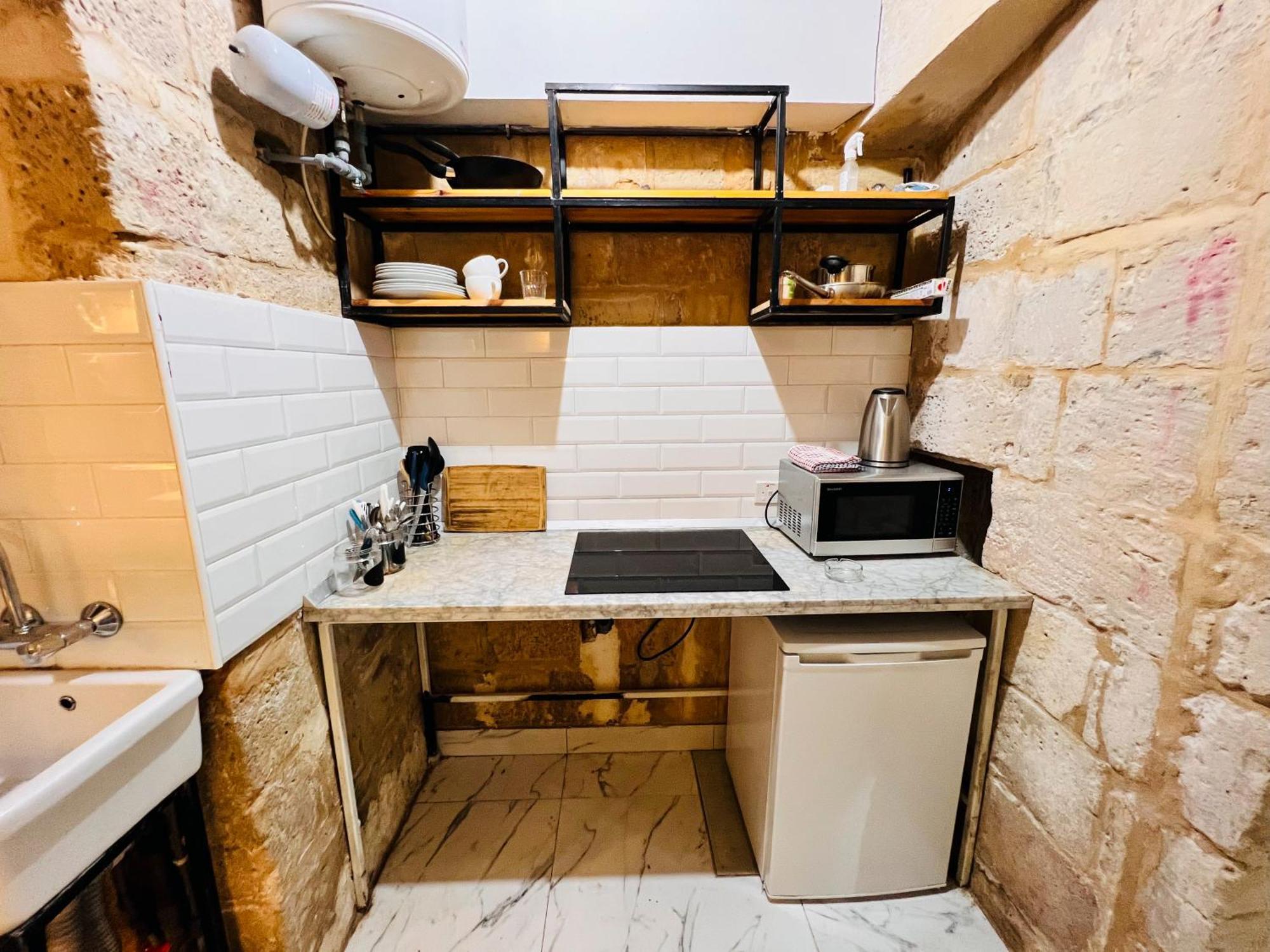 Charming Townhouse Prime Area Valletta Leilighet Eksteriør bilde