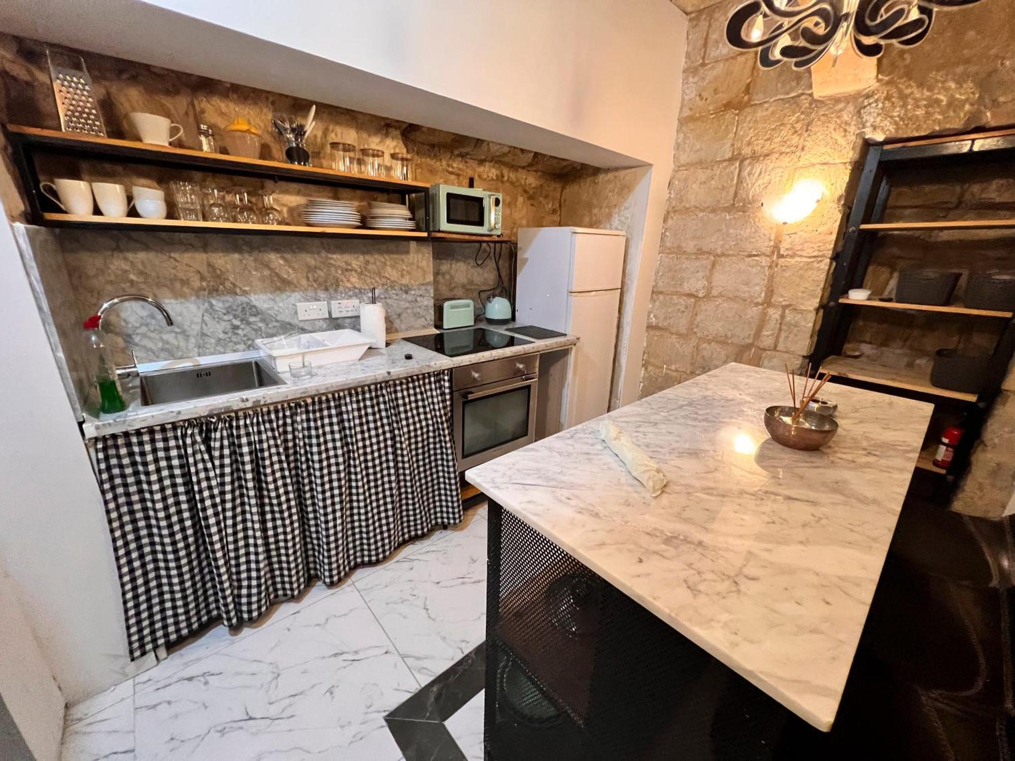 Charming Townhouse Prime Area Valletta Leilighet Eksteriør bilde